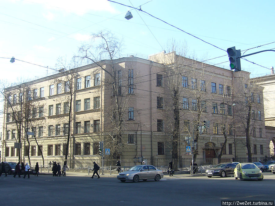 типовое школьное здание (30-е годы ХХ века) Санкт-Петербург, Россия