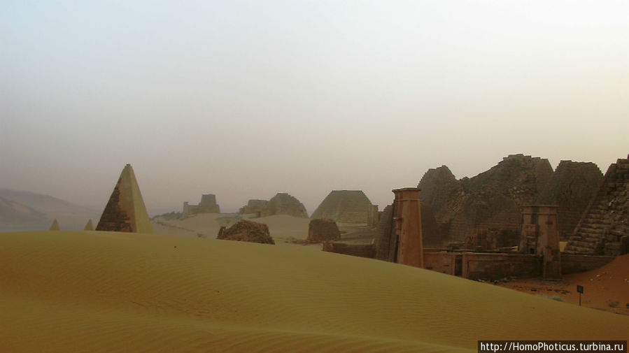 Восточный некрополь Мероэ (древний город, пирамиды), Судан