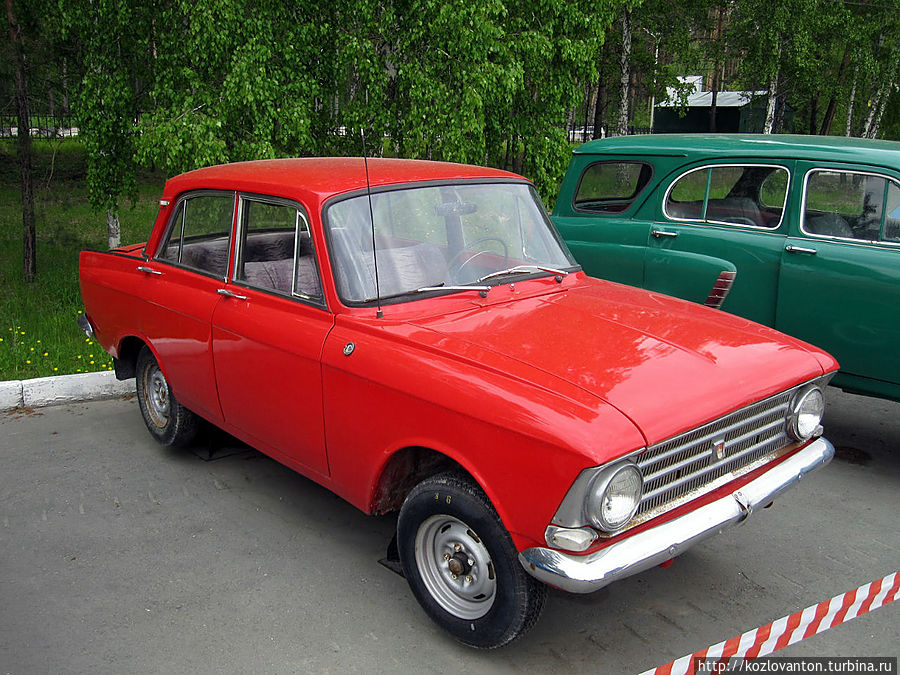 Предвестник 412-го — Москвич-408 выпускался с 1963 по 1975 год и имел мощность в 50 л.с. Новосибирск, Россия