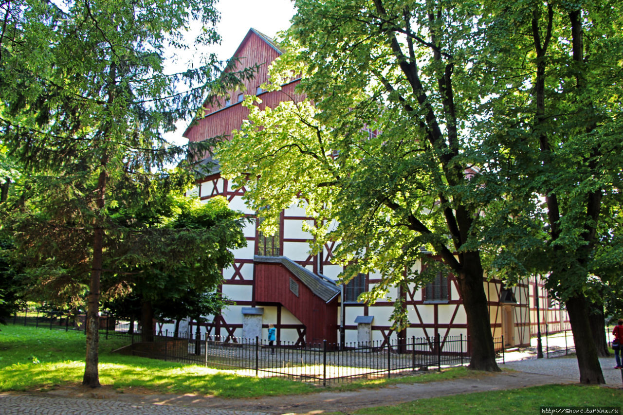 Церковь Мира Святого Духа Явор, Польша