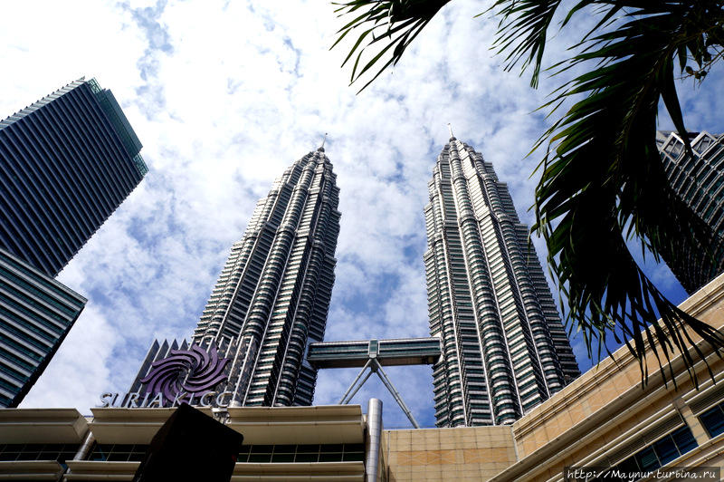 Башни —  близнецы. Куала-Лумпур, Малайзия