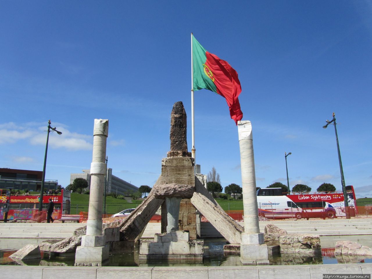 Памятник Апрельской революции в парке Эдуарда YII / Monumento ao 25 Abril (Parque Eduardo VII)