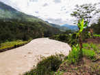Река Балием бурная и грязная