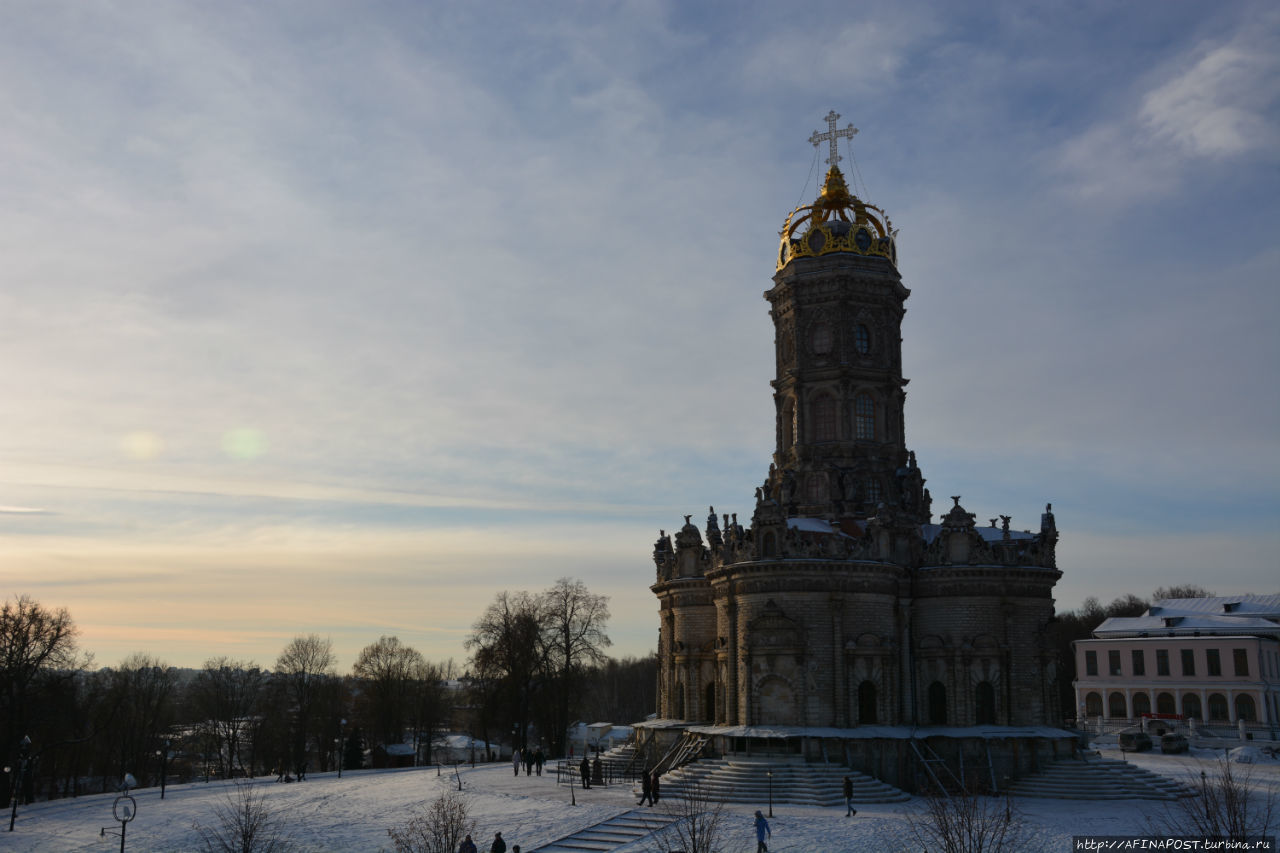 Краса России. Храм Знамения Пресвятой Богородицы Дубровицы, Россия