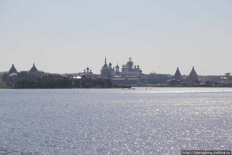 И вот на горизонте долгожданные Соловецкие острова Республика Карелия, Россия