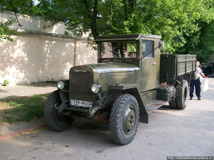 Керчь: город котов и старых автомобилей Керчь, Россия