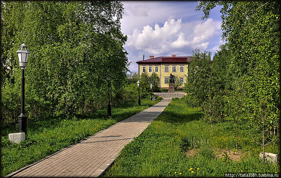 Здание администрации