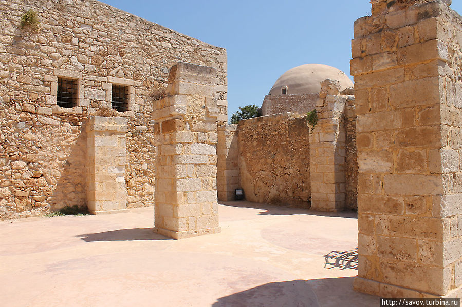Остатки старых стен Остров Крит, Греция