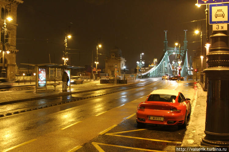 Ночные улицы Будапешта. М