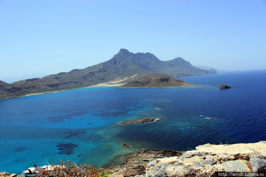 Вид на бухту захватывает! Фантастические цвета — поцелуй трех морей! Остров Крит, Греция