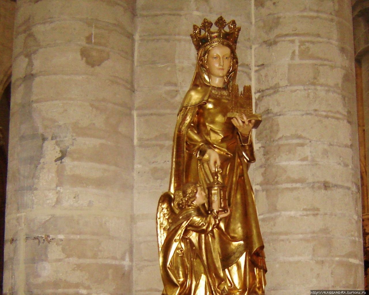 Статуя Св. Гудулы Брюссель, Бельгия