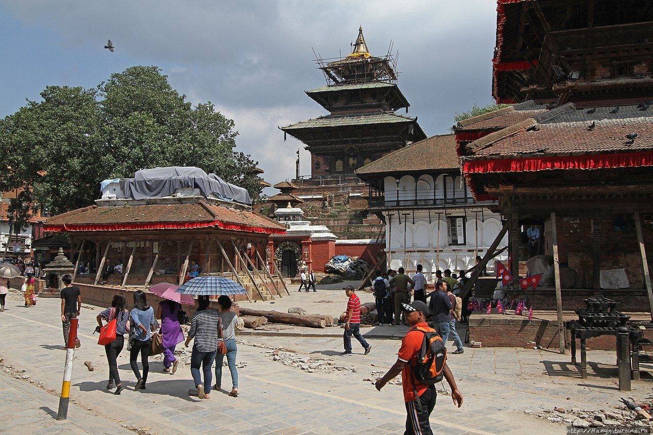 Храм Какешвар (Kakeshwar 