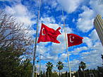 Приспущенные флаги.День памяти Ататюрка.