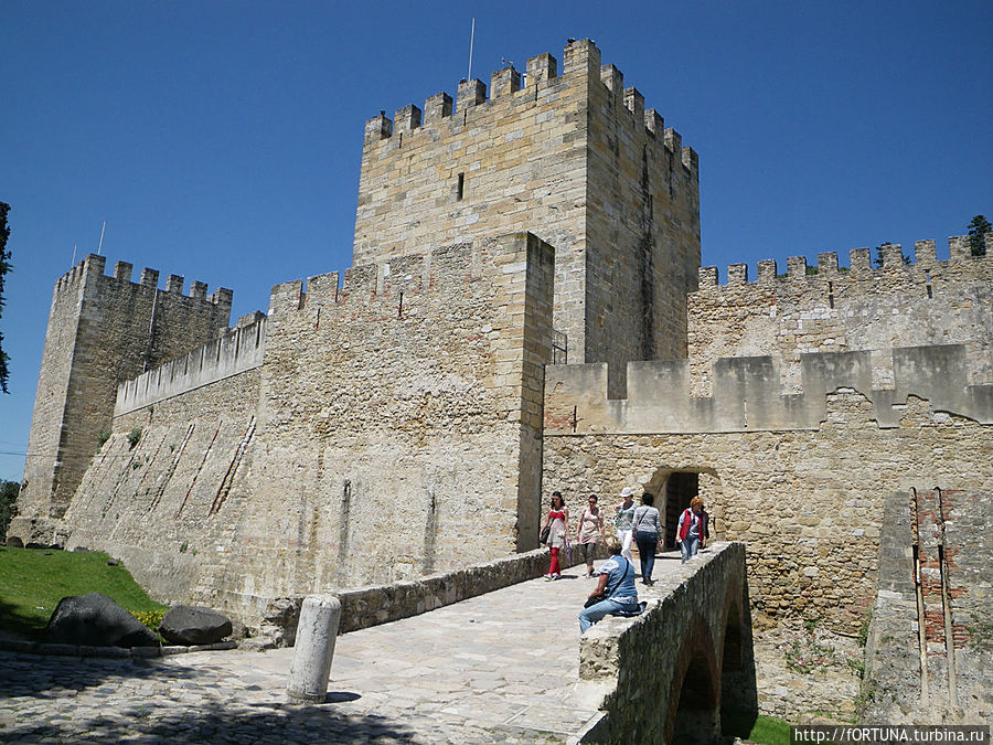 Замок Святого Георгия Лиссабон, Португалия