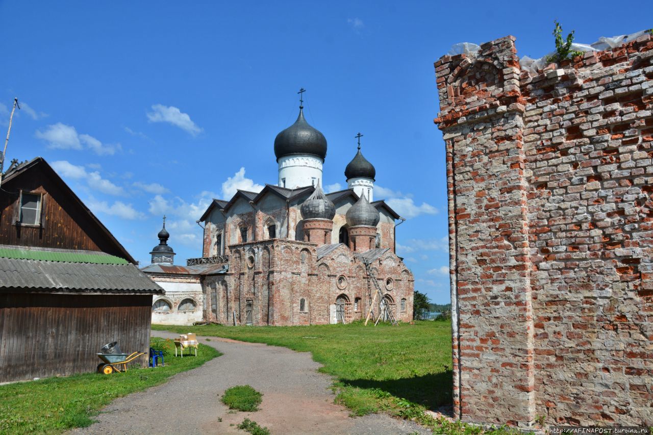 Свято-Троицкий Михайло-Клопский монастырь Сельцо (Новгородская область), Россия