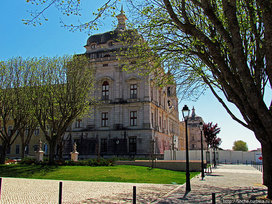 вид с парковки...