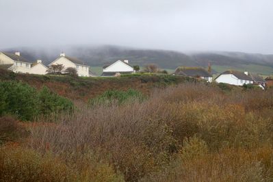 Спрыгиваю на совсем маленькие дорожки, уводящие меня вдоль западного побережья на север.