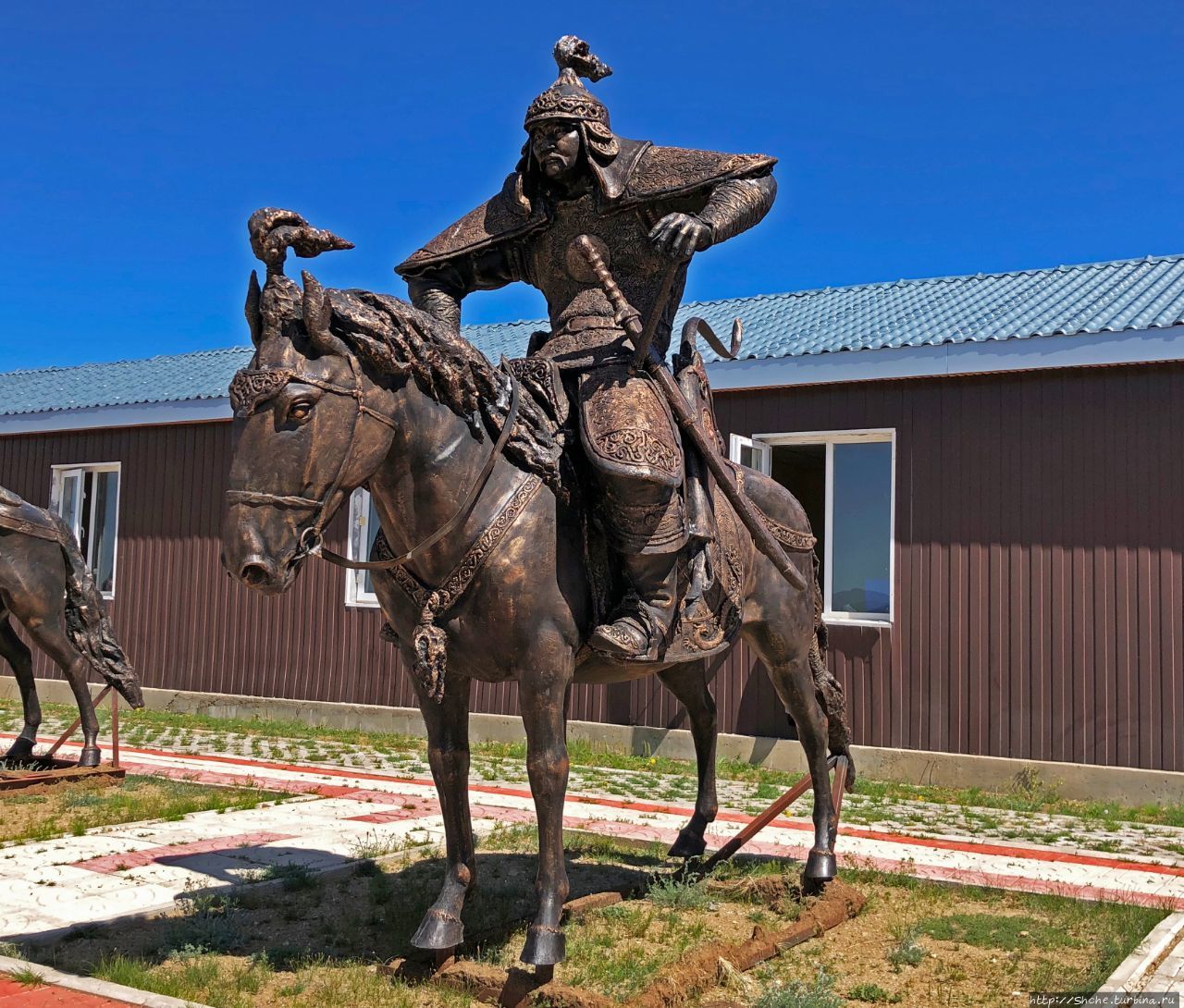 Статуи конников Чингиз-хана Налайх, Монголия