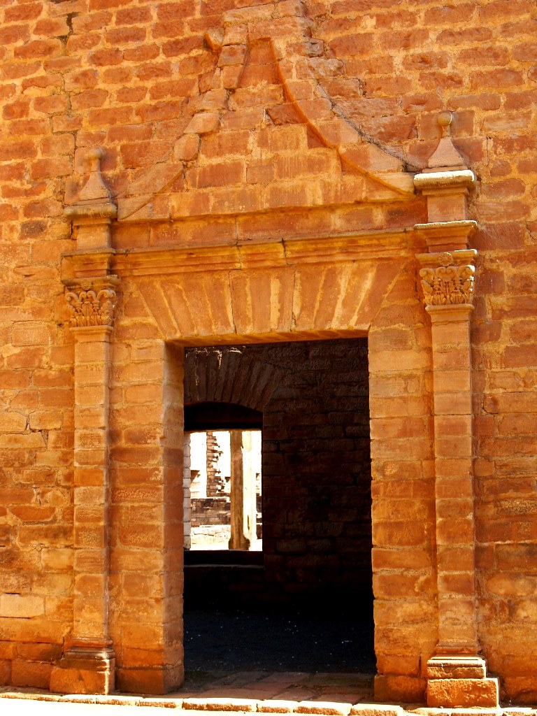 Остатки миссии иезуитов в Хесус, памятник ЮНЕСКО в Парагвае