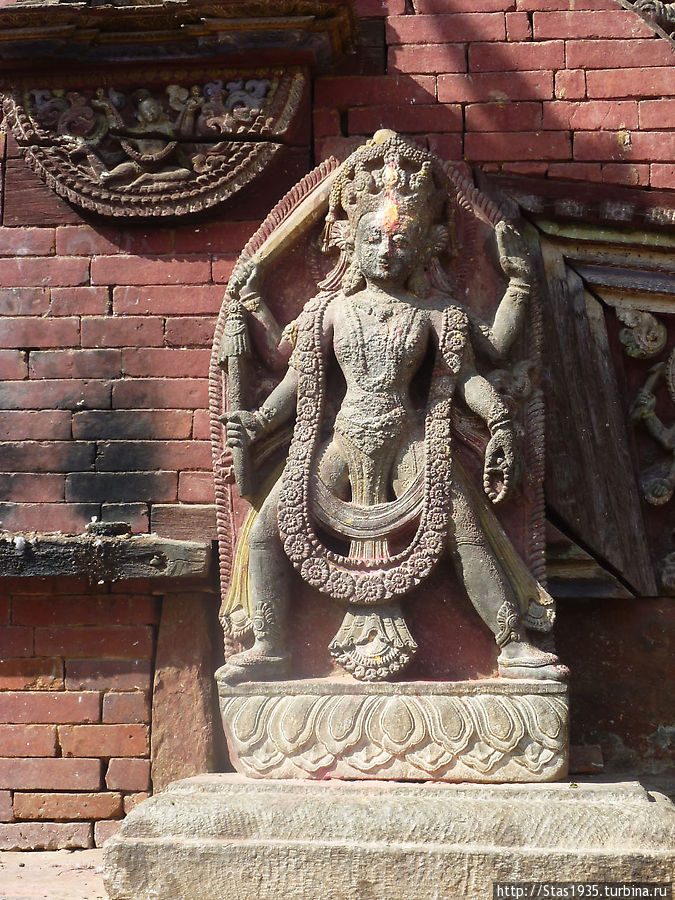 Непал. День пятый. Храм Чангу Нарайян, курорт Нагаркот.