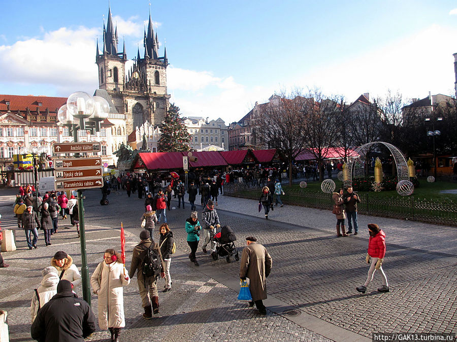 Староместская площадь готовится к Рождеству Прага, Чехия