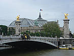 Вид на мост и Национальные галереи Большого дворца