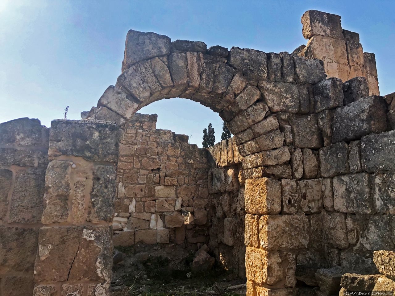 Руины древнего Тира. Самый впечатляющий некрополь в мире