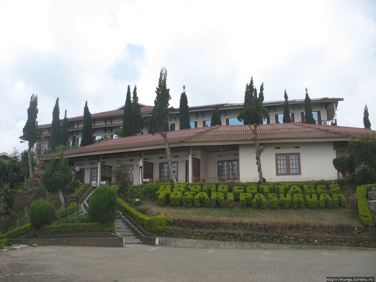 Отель Bromo Cottage Пасуруан, Индонезия