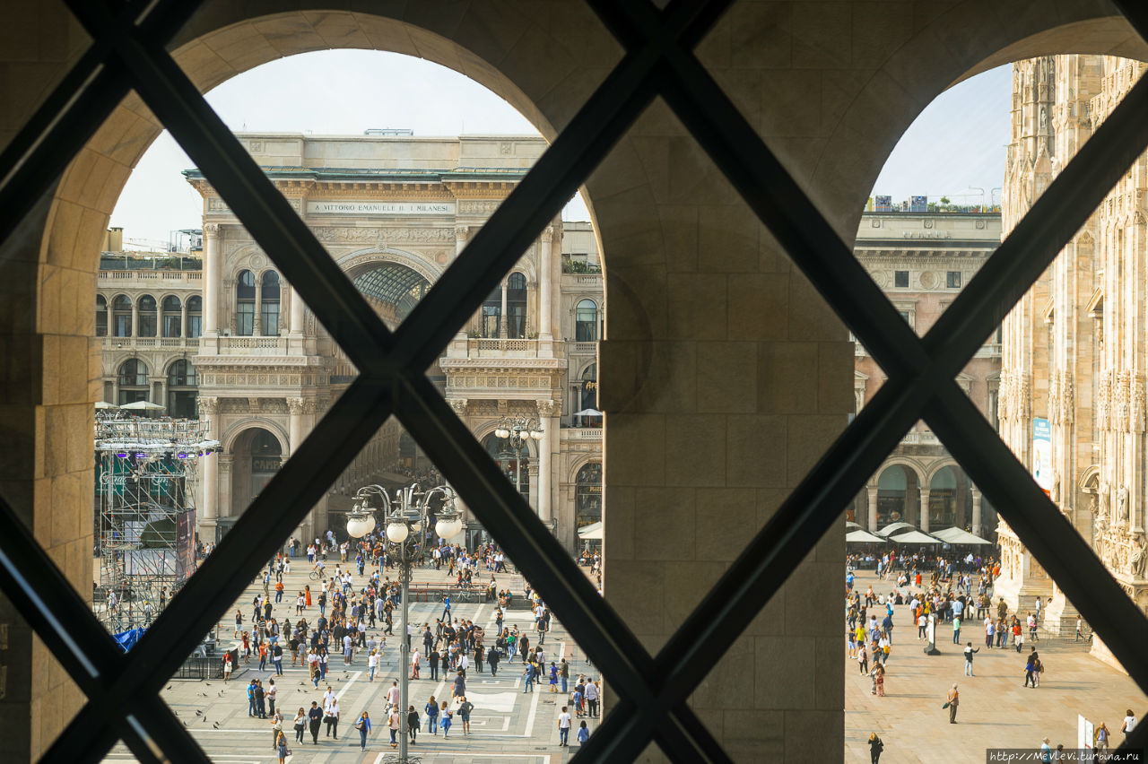 Поход в Музей современного искусства Милан, Италия