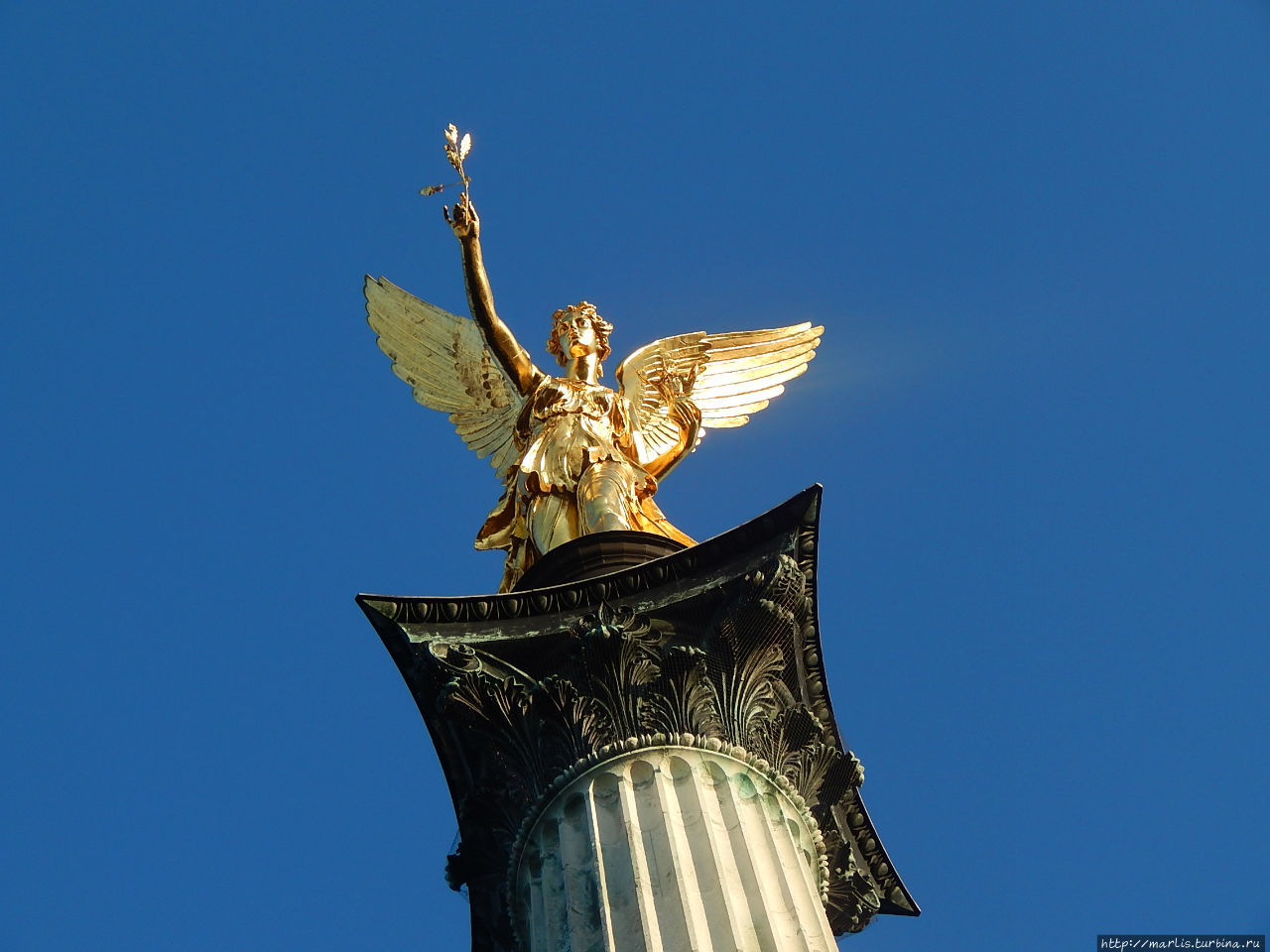 Friedensengel. Ангел Мира —  ангел был скопирован со статуи, найденной при раскопках Помпеи Мюнхен, Германия