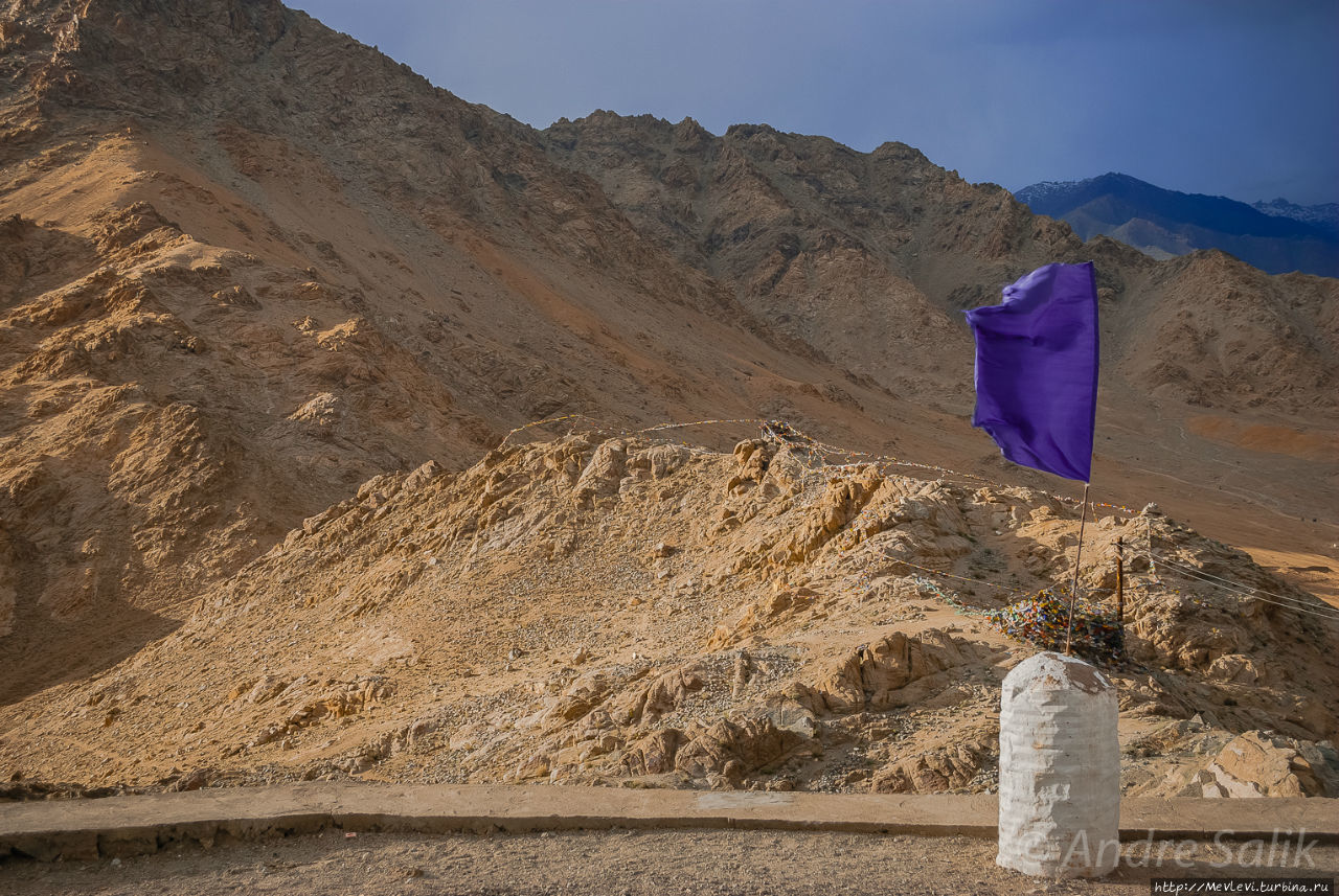 Ступа Шанти Лех, Индия