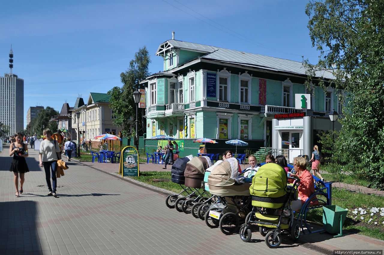 В столице корабелов и трескоедов Архангельск, Россия