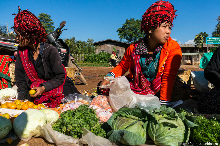 Рынок на озере Инле. День 1 Озеро Инле, Мьянма