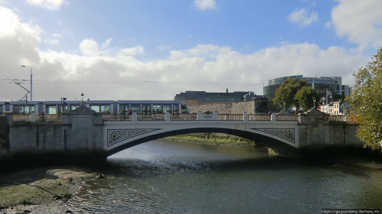 Мост Шона Хьюстона. Фото из интернета. Дублин, Ирландия