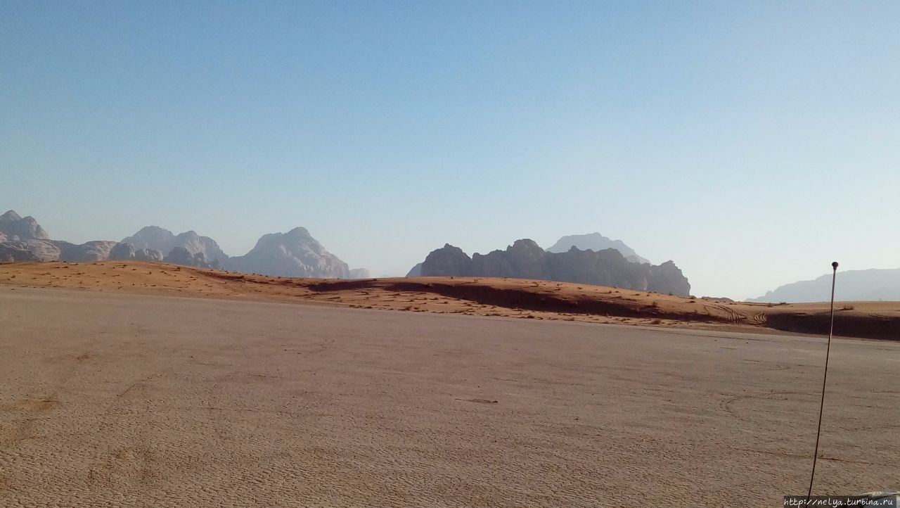 Песчано- оранжевое чудо Вади Рам Пустыня Вади Рам, Иордания