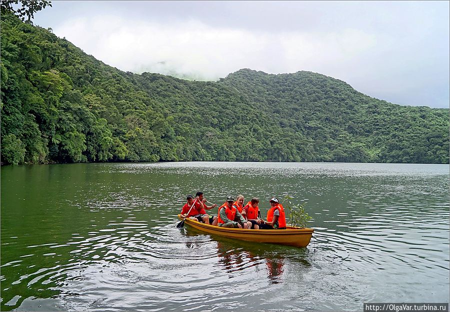 Переплываем озеро Булусан Булусан, Филиппины