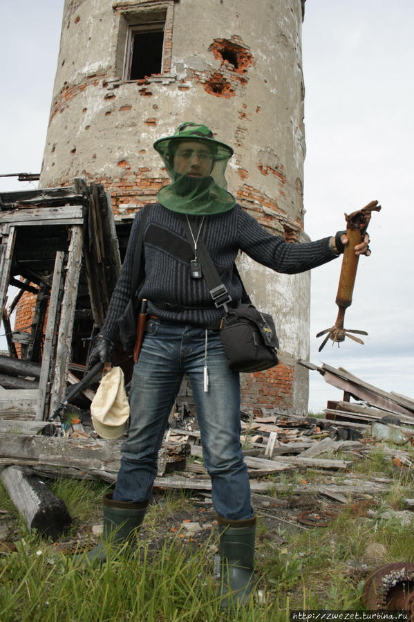 Часть бомбы, упавшей на поселок Хальмер-Ю, Россия