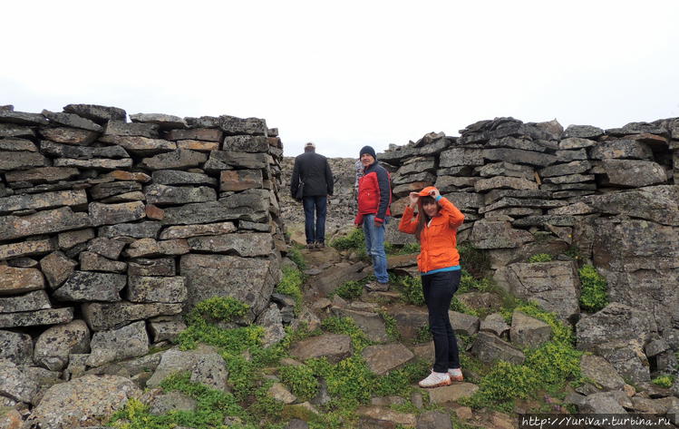 Стены крепости натуральны