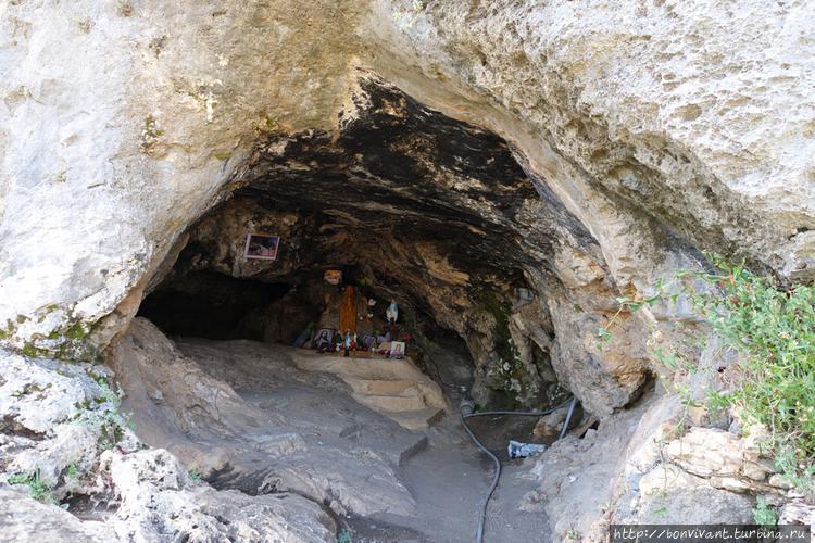 Пещера в Кане, где бывал 