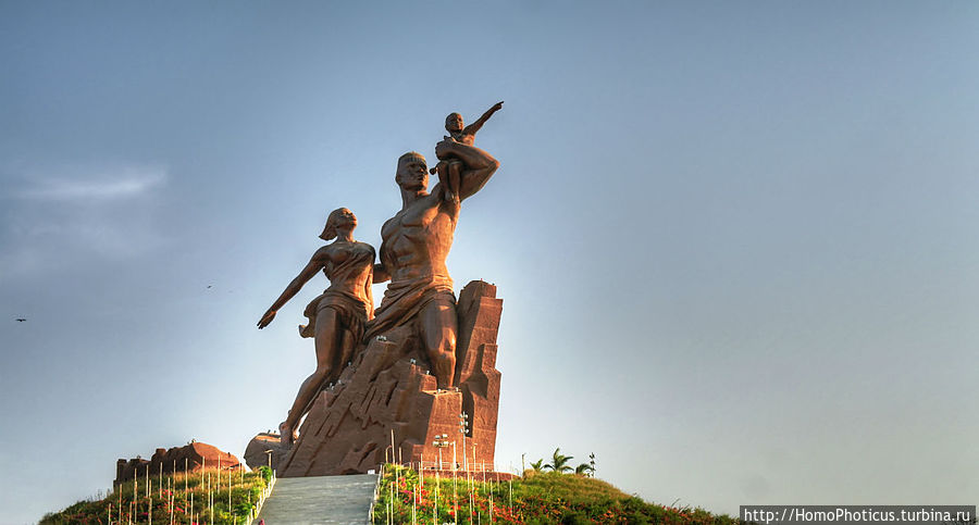 Монумент Возрождение Африки Дакар, Сенегал