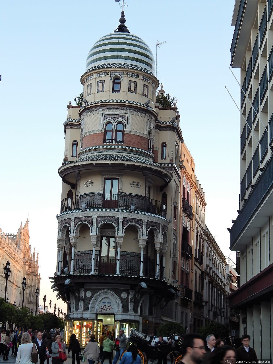 Edificio del Adriatica, 1914-1922, Jose Espiau Севилья, Испания