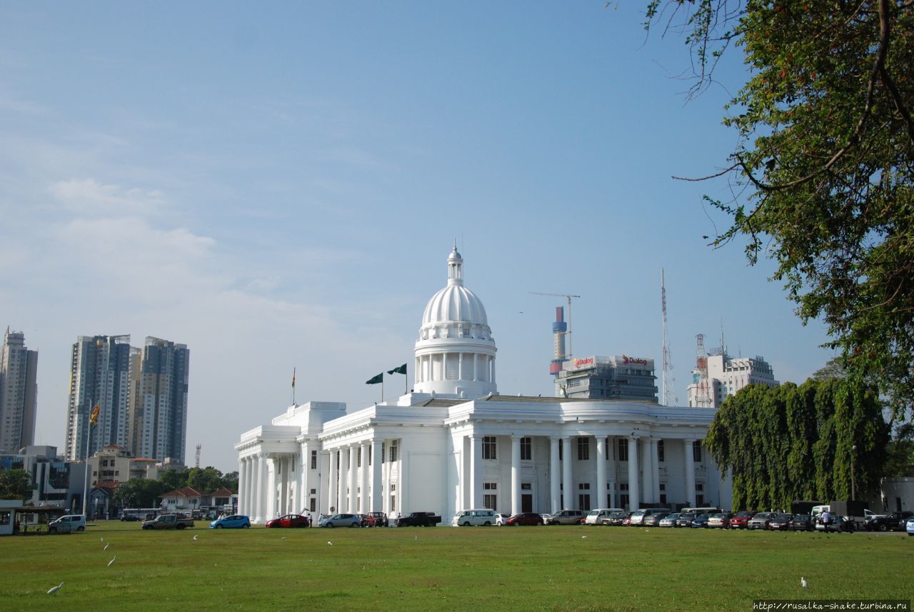 Здание городского муниципального совета Коломбо, Шри-Ланка