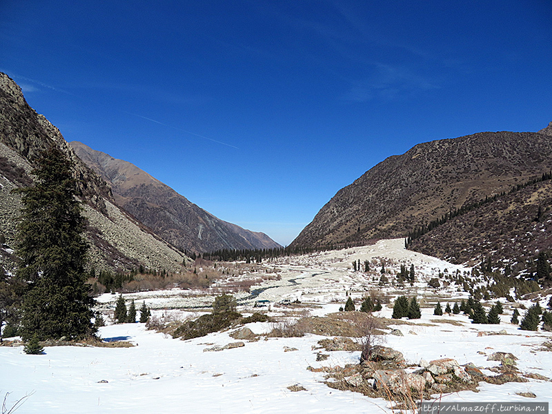 Ущелье Ала-Арча возле Бишкека Ала-Арча Национальный Парк, Киргизия