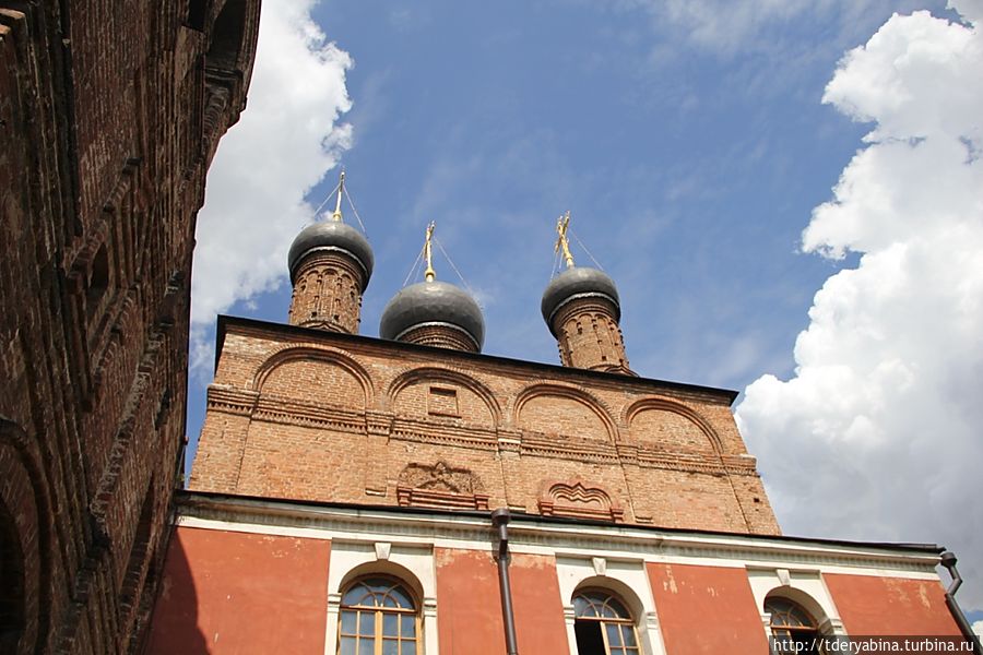 Теремок, палаты, собор и др постройки Крутицкого подворья Москва, Россия