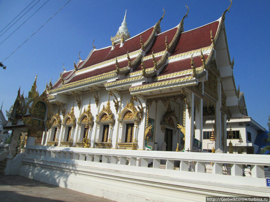 Прогулка по Маха-Саракхаму Маха-Саракхам, Таиланд