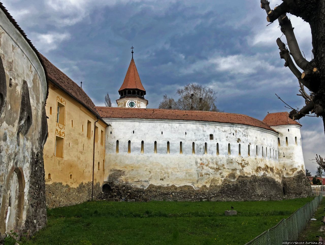Церковь-крепость в Прежмере, уникальная для Трансильвании