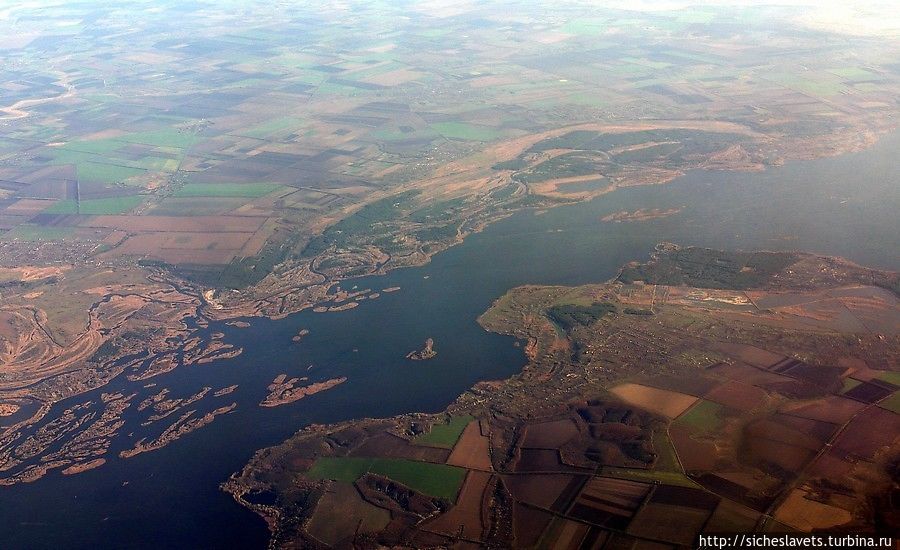 Чуден Днепр с высоты перелета Киев-Днепропетровск Днепр, Украина