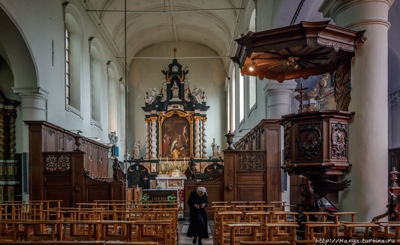 Церковь Святой Елизаветы в Бегинаже, Брюгге. Фото из интернета Брюгге, Бельгия