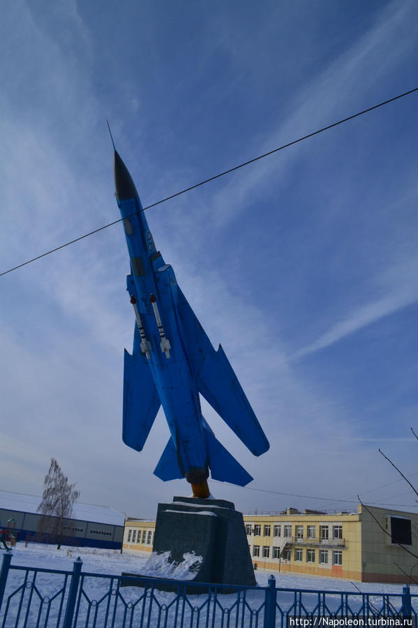 памятник МиГ-23МЛ. Луховицы, Россия