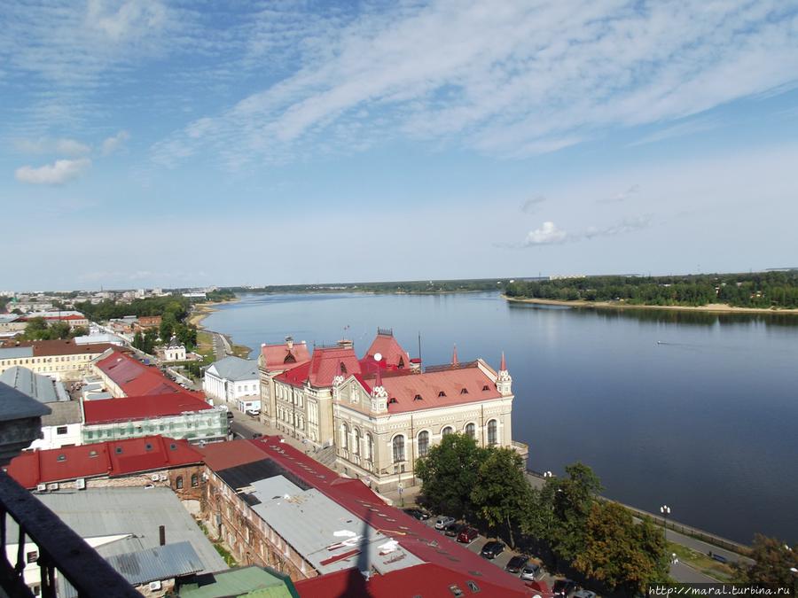 Колокольня Спасо-Преображенского собора Рыбинск, Россия